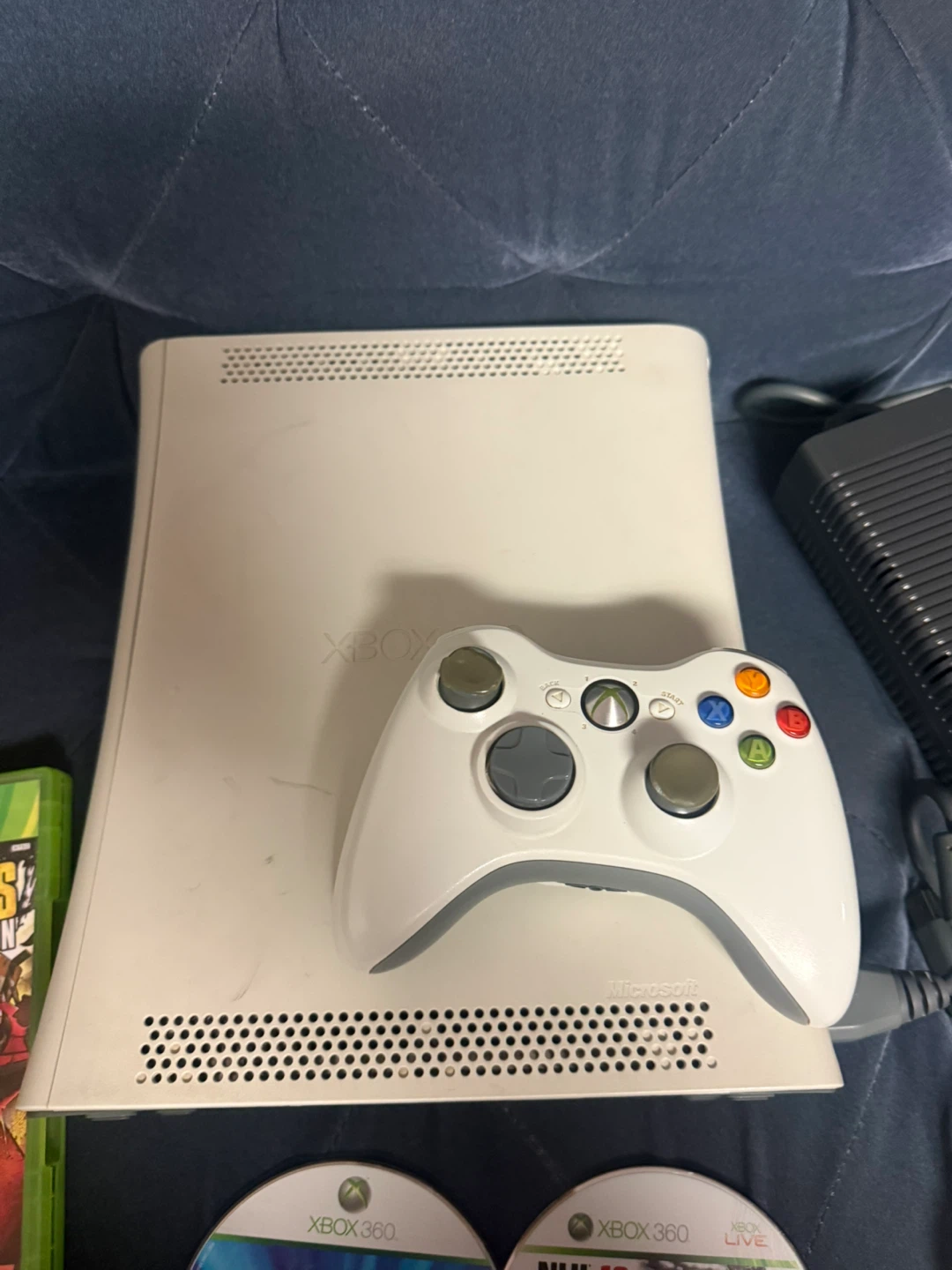 Xbox 360 for parts or fix - photo 3