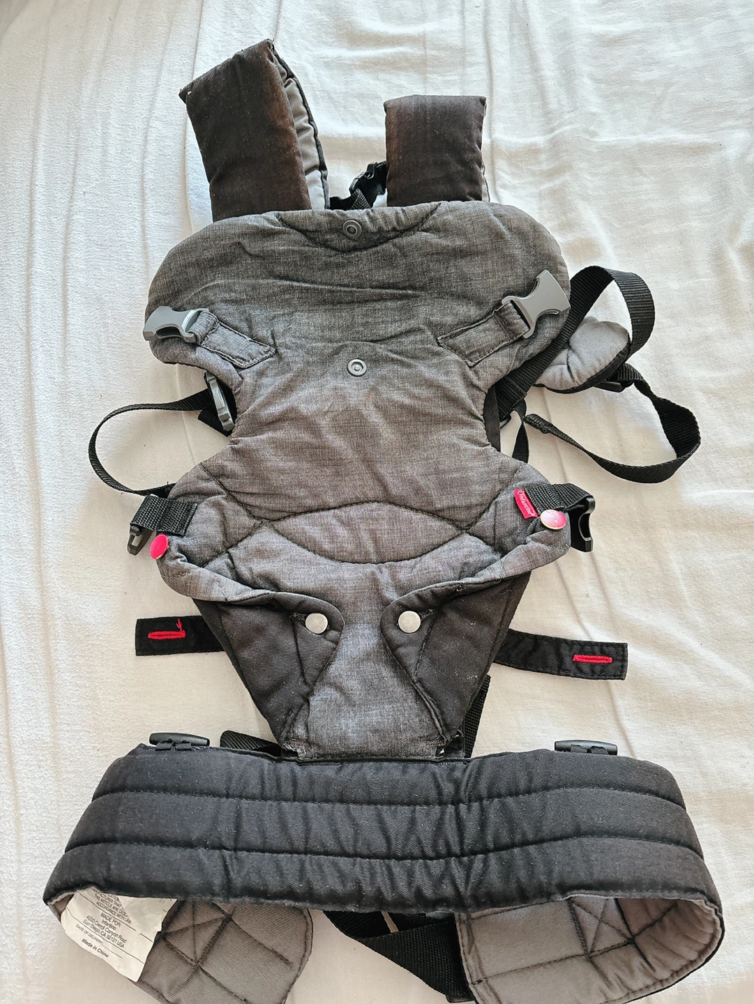 Infantino Baby Carrier with original box and manual - photo 3