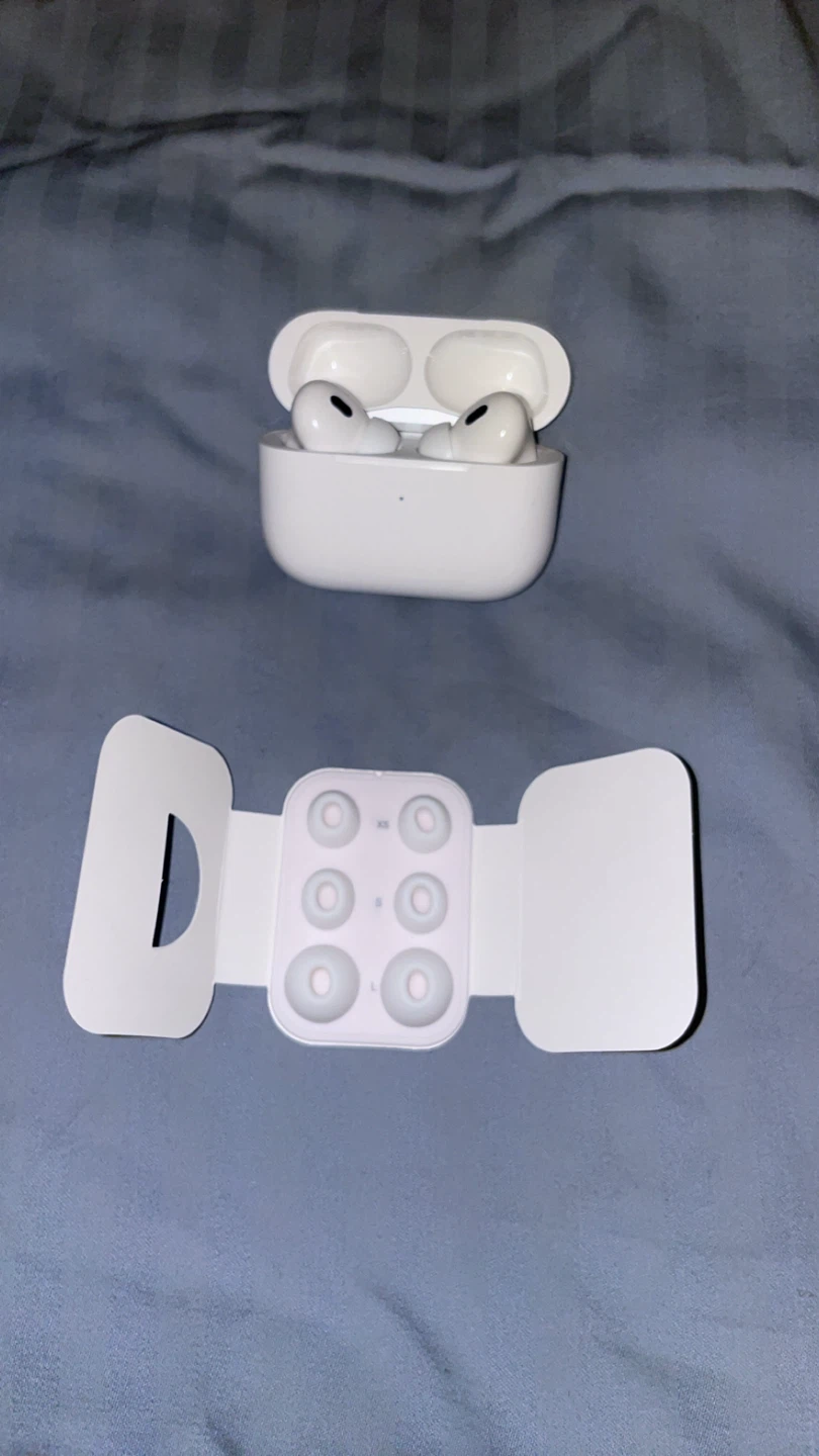 Apple AirPods Pro 2 - photo 2