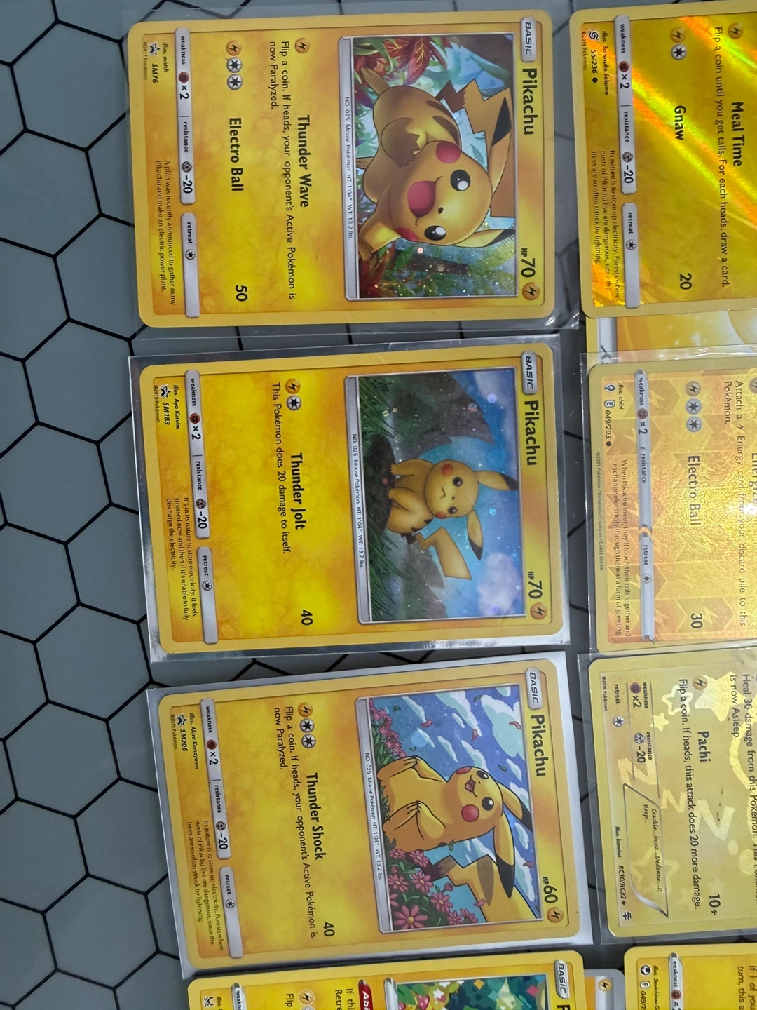 Pokemon Trading Card Lot - Pikachu & Dedenne - photo 5