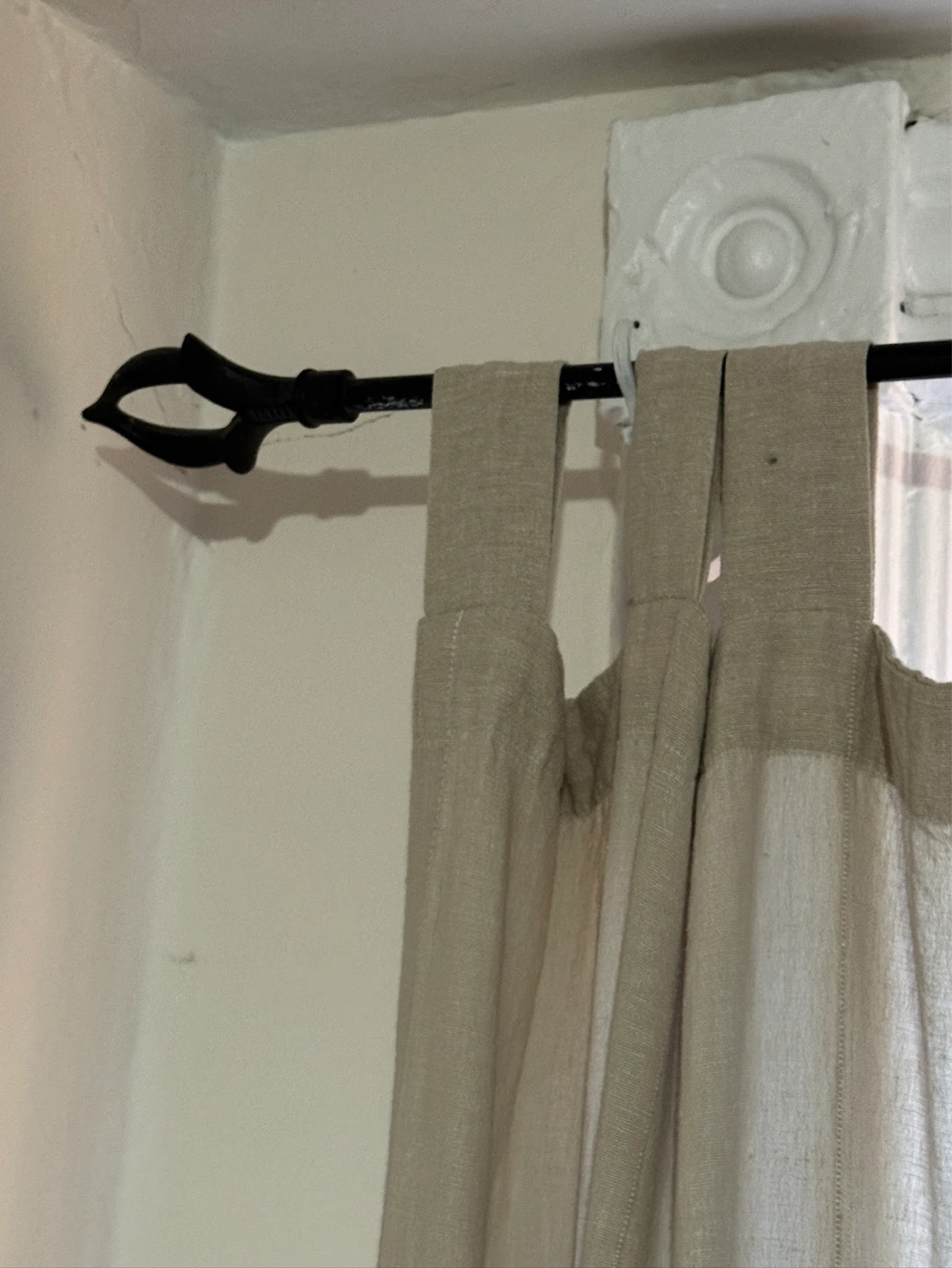 Set of two beige linen-look tab-top curtains - photo 3