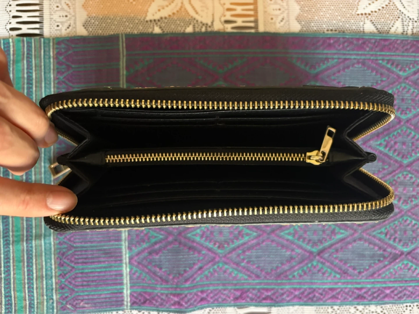 Cream coloured wallet with star appliques - photo 2