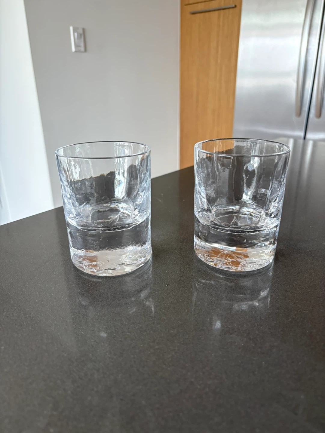 Set of 2 Wine Glasses and  Tumblers - photo 2