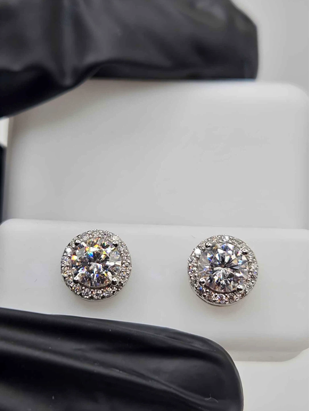 Lab gown diamond moissanite earrings - photo 3