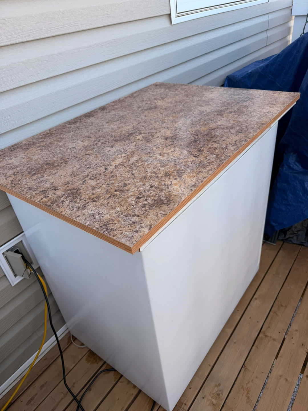 QuickFrez Freezer ( Apartment size )