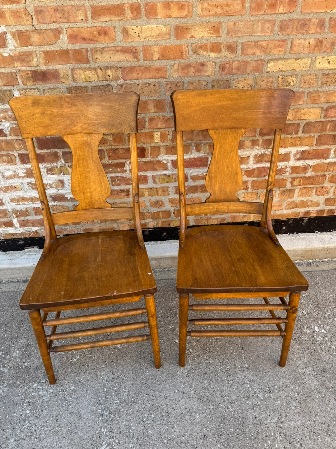 Set of 2 Vintage Wooden Chairs