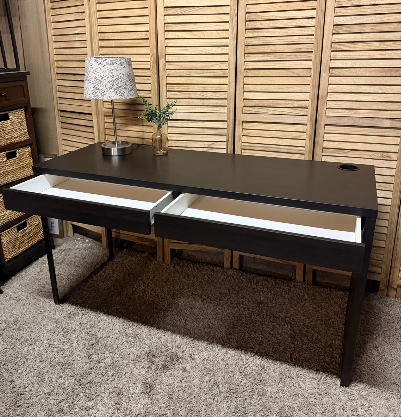 Office Desk - photo 4
