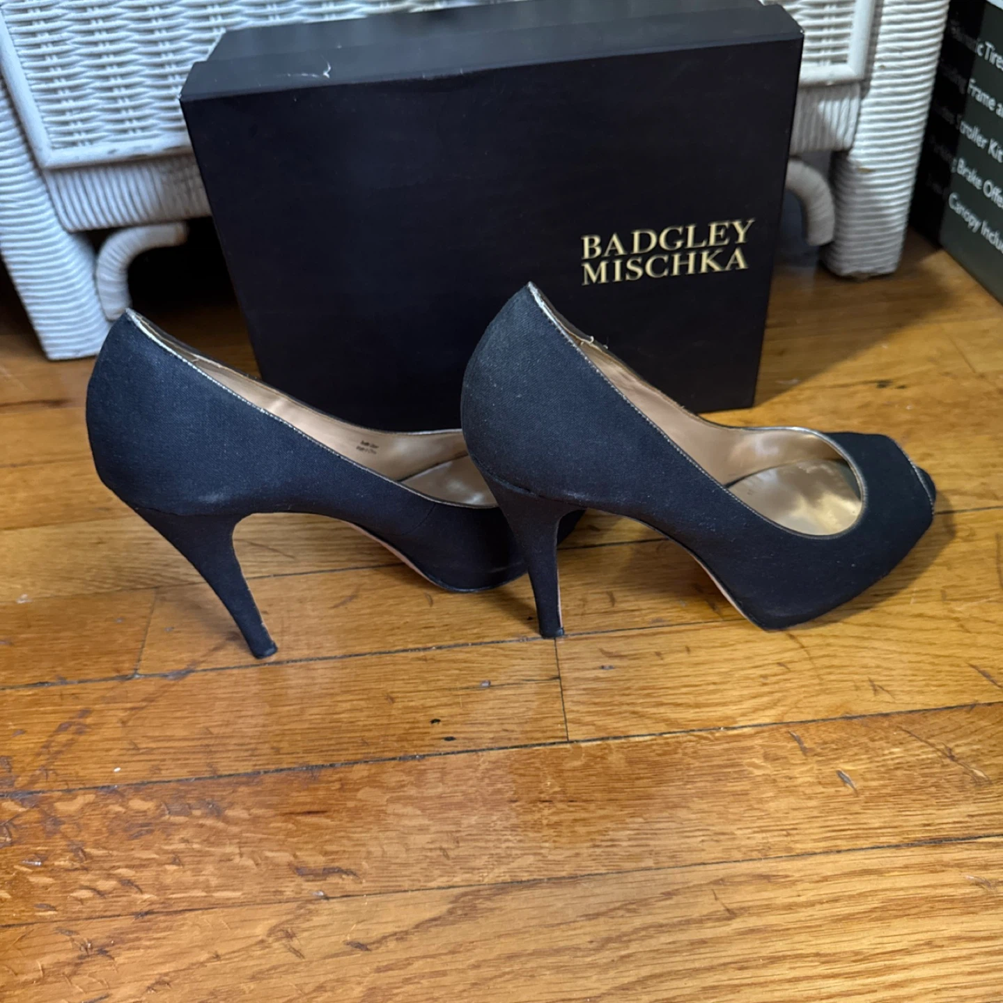 Badgley Mischka Black Peep-Toe Heels Size 10M - photo 5