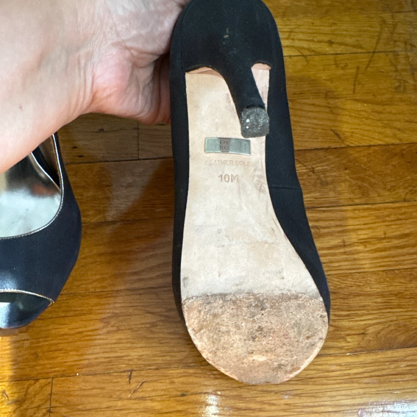 Badgley Mischka Black Peep-Toe Heels Size 10M - photo 3