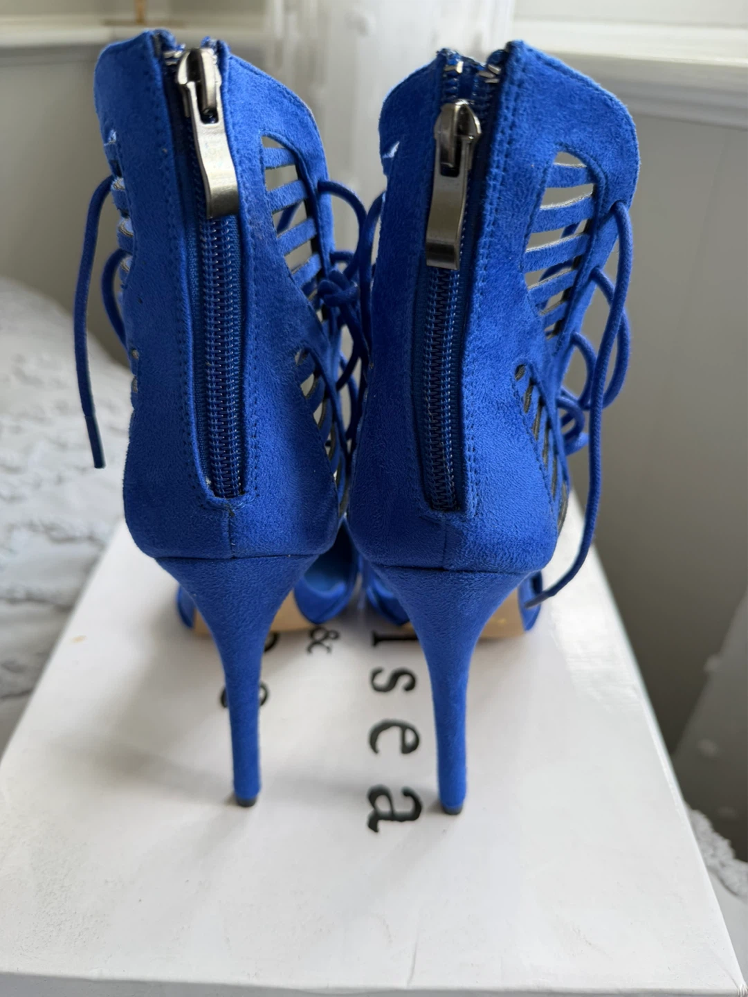 Chelsea & Zoe Women's FABAYANN Royal Microfiber Heels Size 7.5 - photo 5