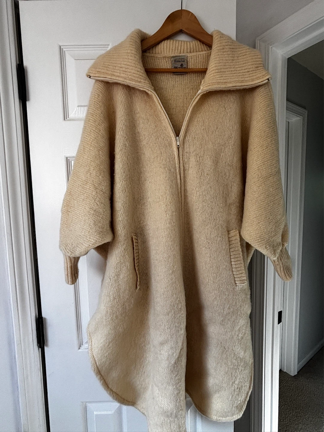 Hilda Ltd. Cream 100% Pure Wool Poncho - photo 4