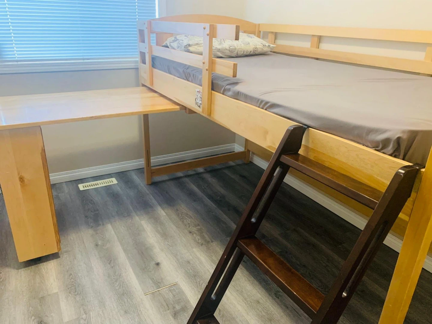 Kids Loft Bed with Desk and Ladder