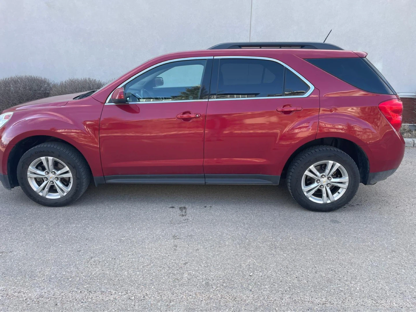 2014 Chevrolet Equinox LT Red SUV - photo 2