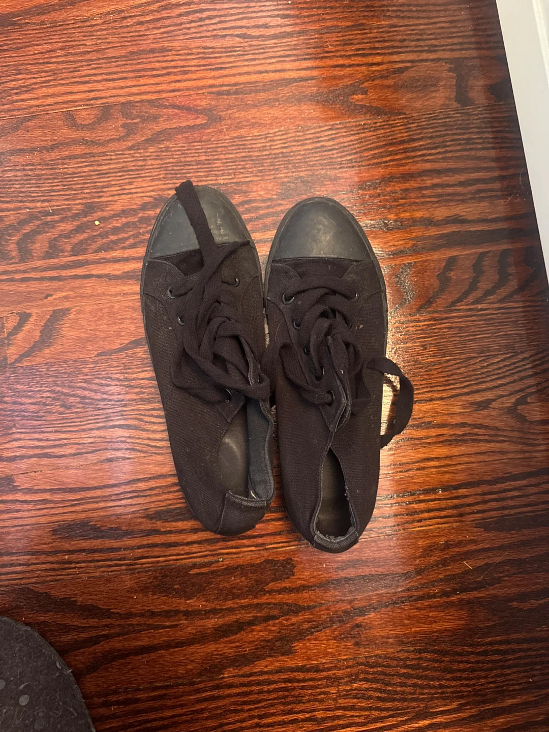 Safe step sneakers