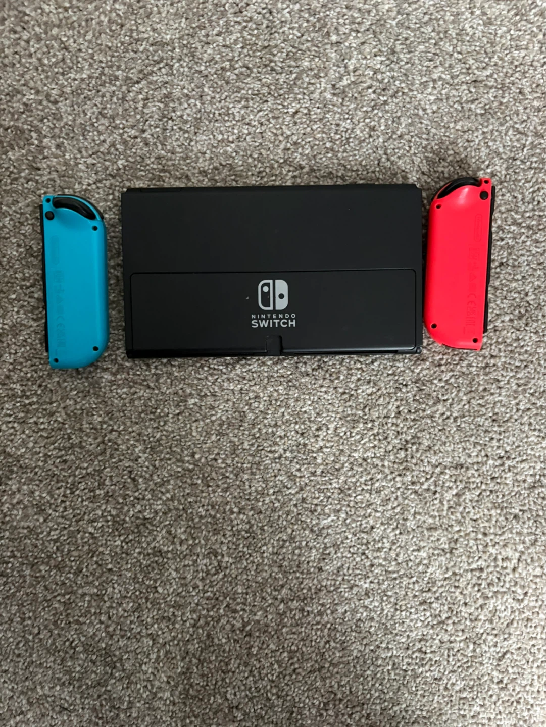 Nintendo Switch OLED - photo 3