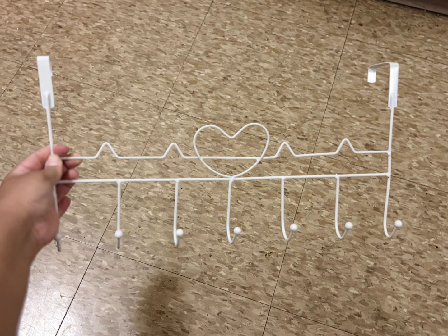 White Metal Over-the-Door Hook Rack with Heart Design - photo 2