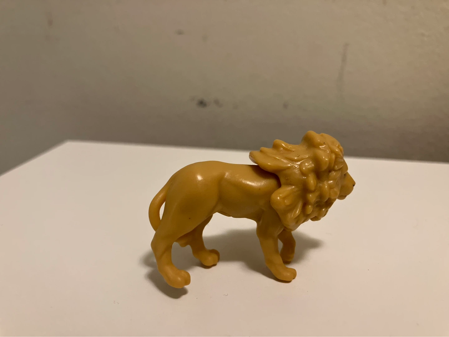 Lion figurine - photo 3
