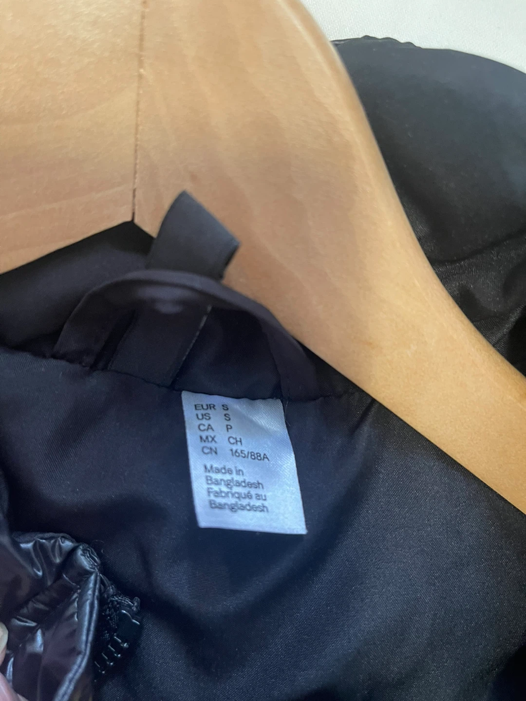 H&M Puffer Jacket - Shiny Black - Size M - photo 4