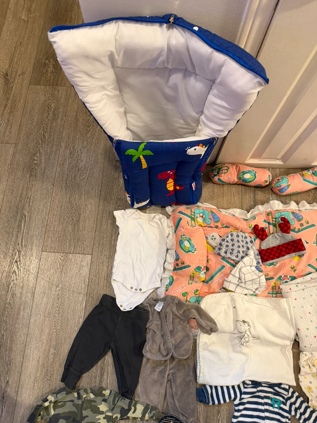 Baby Clothes Bundle - photo 2