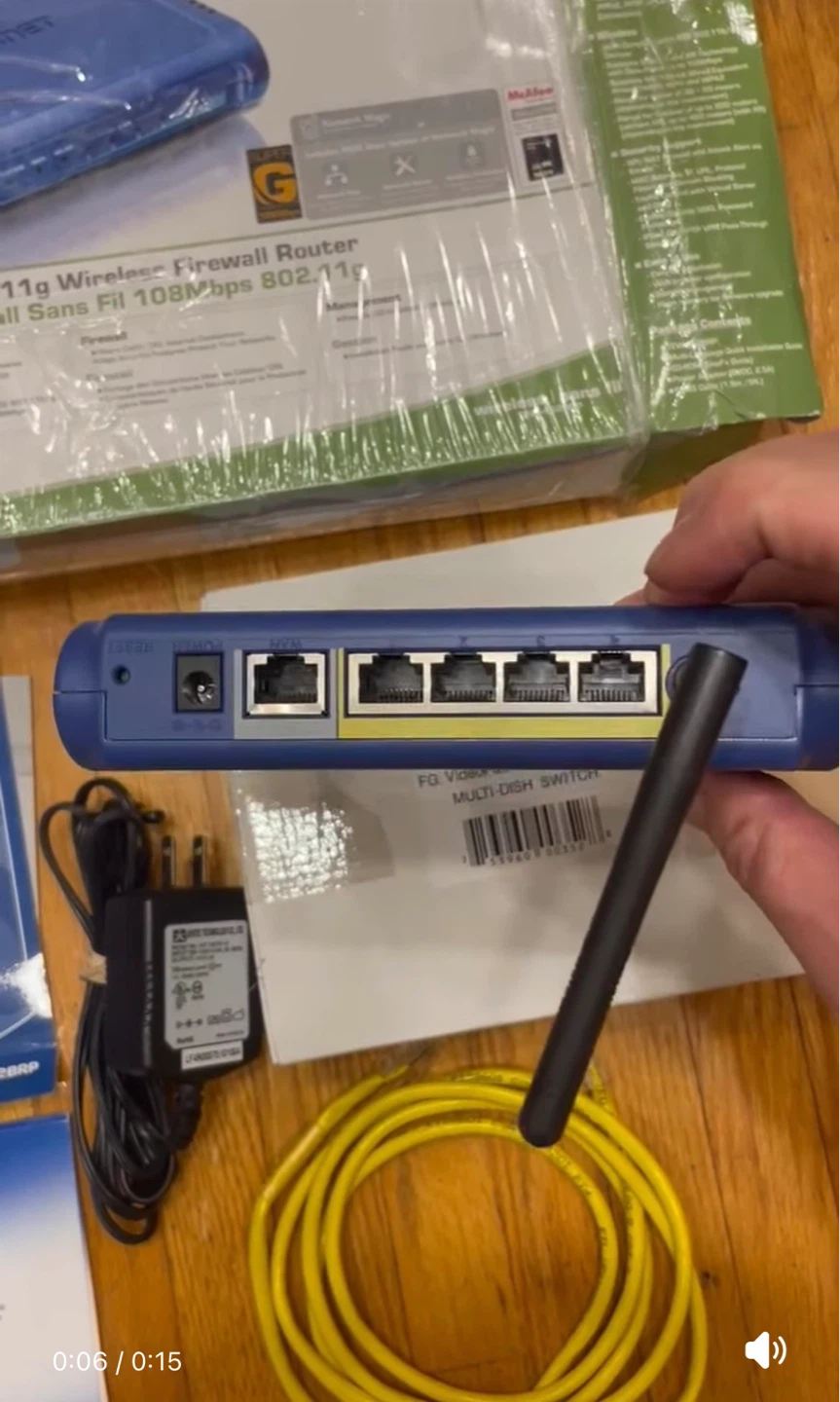 TRENDnet 108Mbps Wireless-G Firewall Router - photo 2