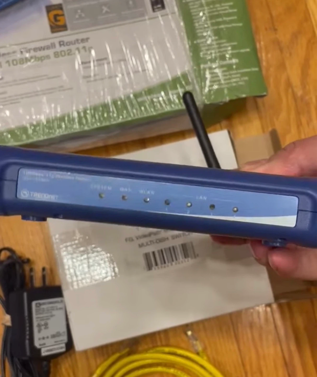 TRENDnet 108Mbps Wireless-G Firewall Router - photo 3