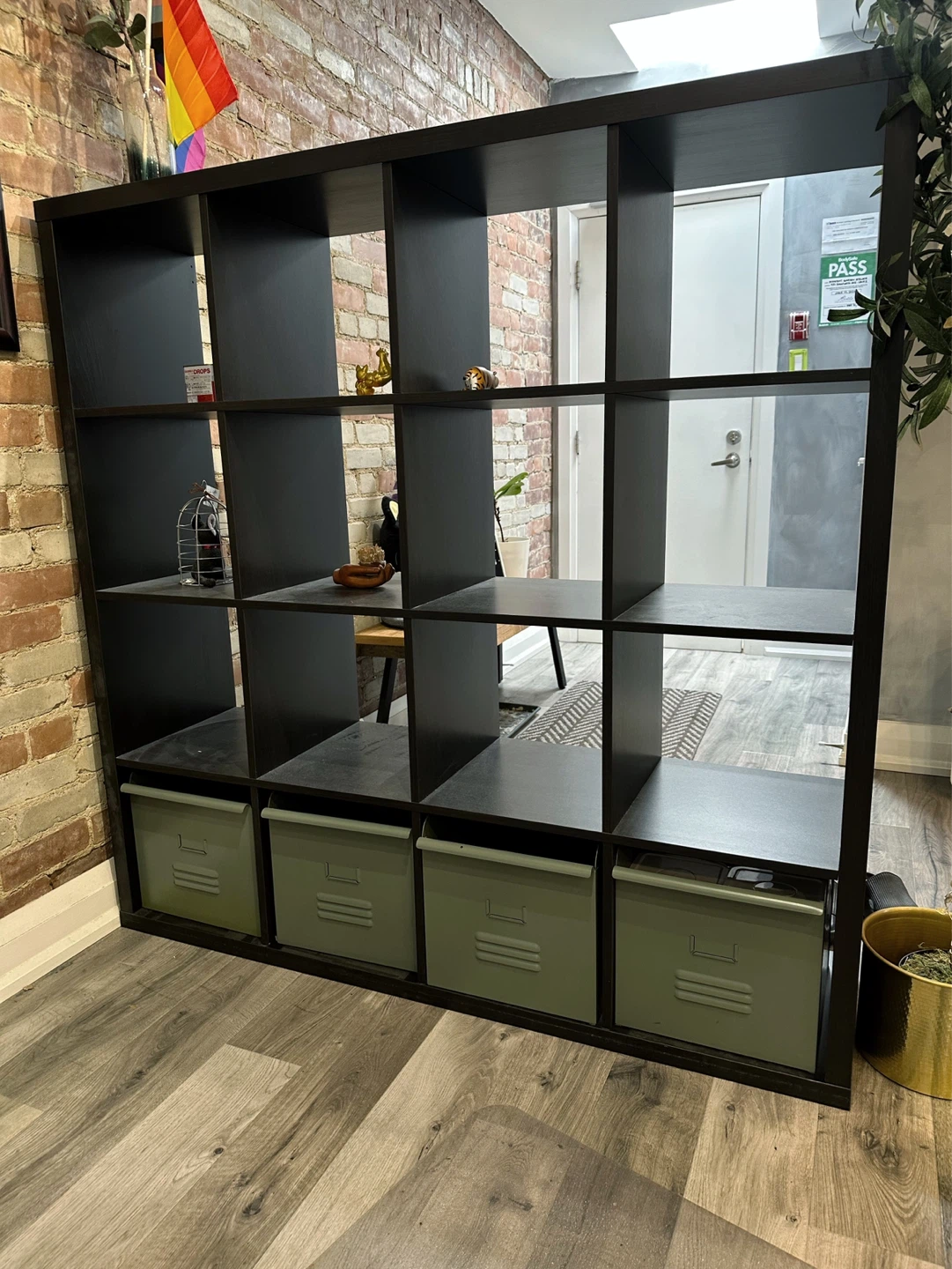 IKEA KALLAX 16-Cube Shelf Unit - Black/brown - photo 2