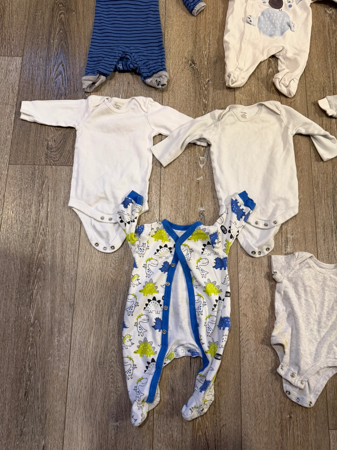 Baby Sleepers and Bodysuits Bundle - photo 4
