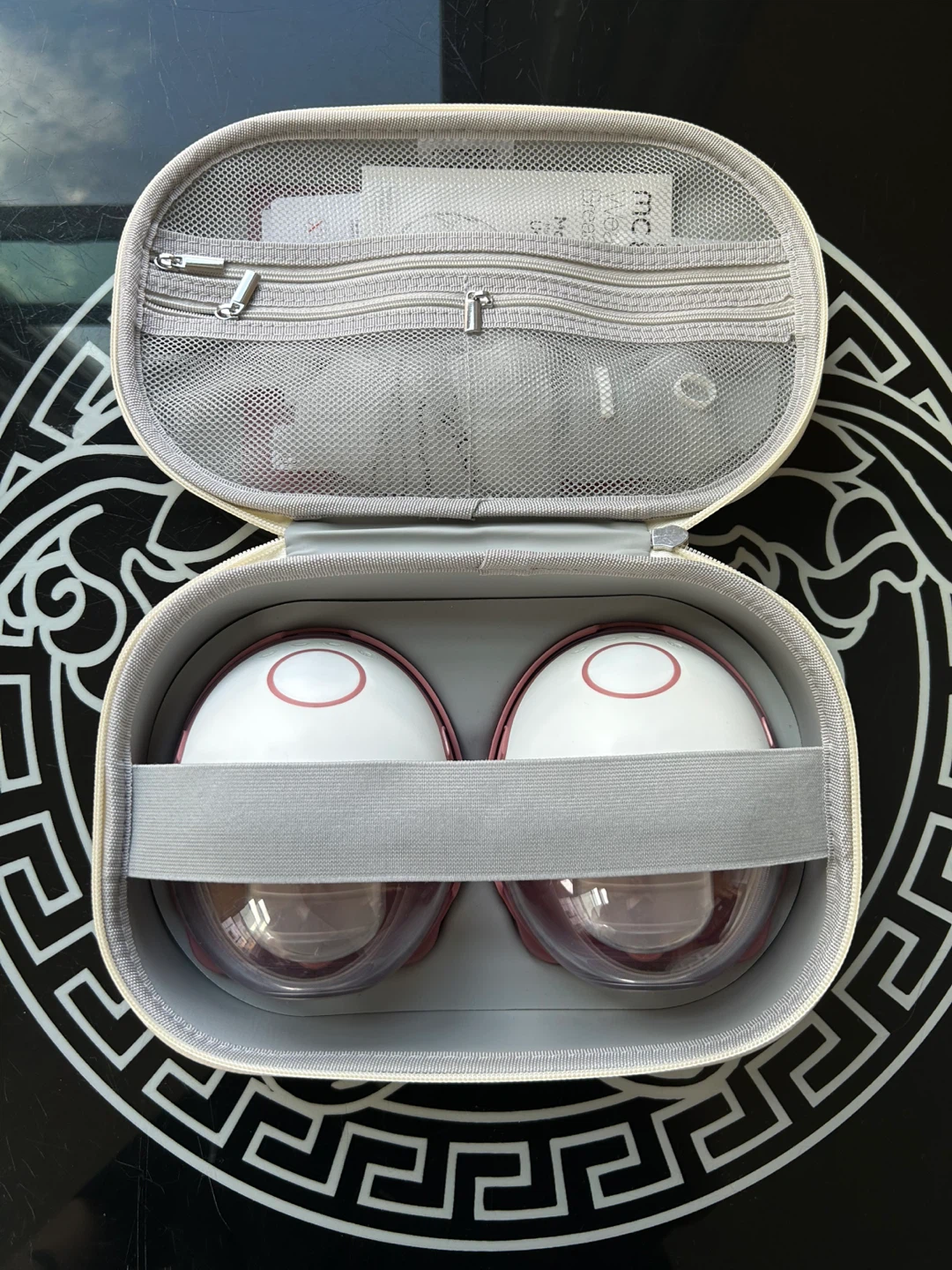 Momcozy Wearable Breast Pump - Mobile Style - photo 2