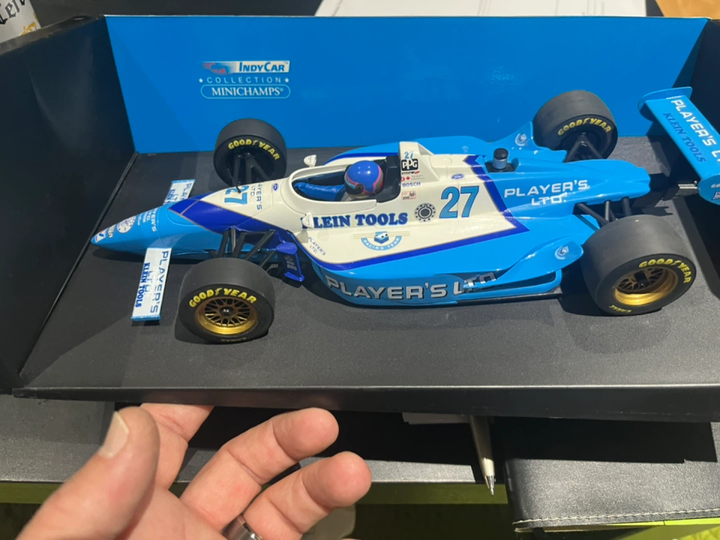 Minichamps IndyCar #27 Model Car - photo 3