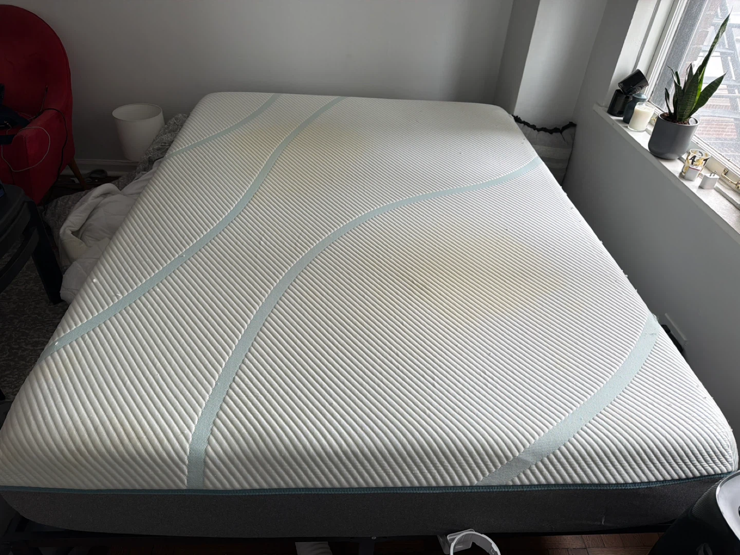 Tuft & Needle Queen Mattress