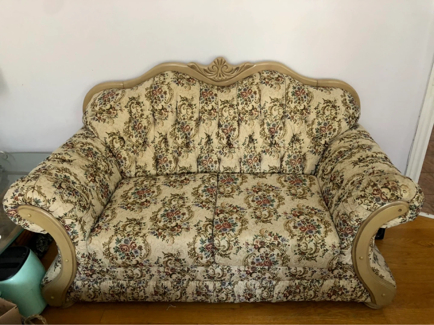 Vintage Victoria style Floral Sofa/Couch Set - photo 2