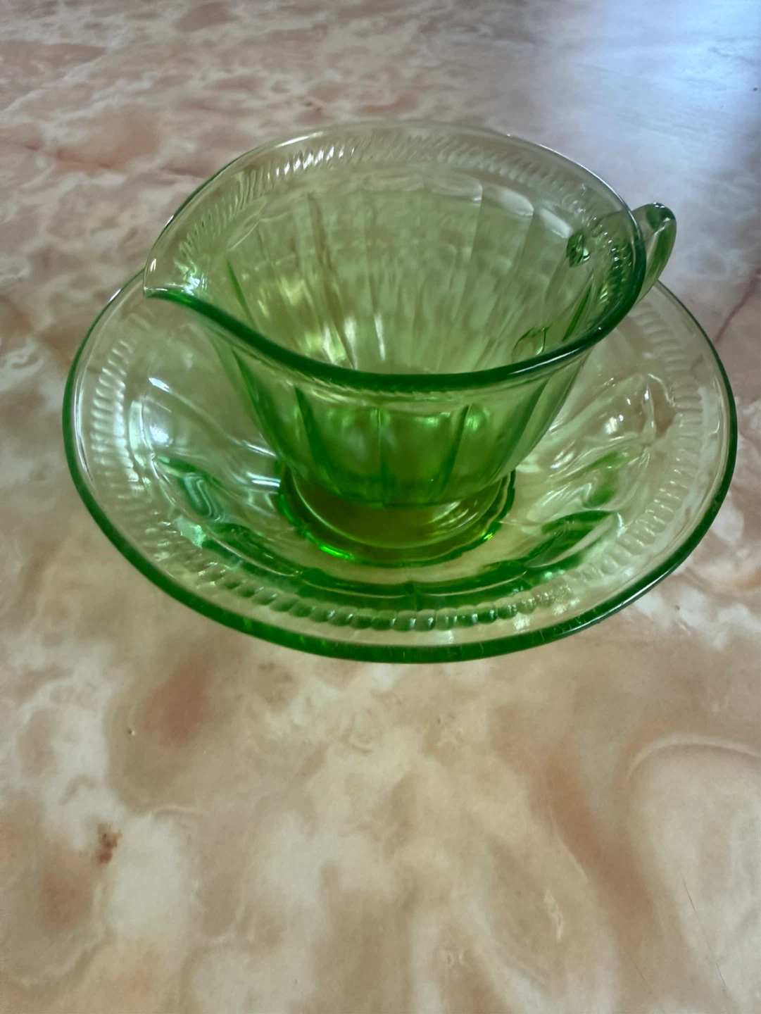 Uranium Creamer & Saucer