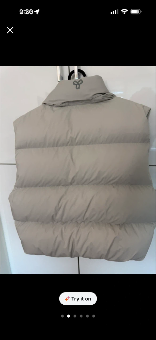 Tna The Mega Puff Vest Size S Aritzia - photo 3