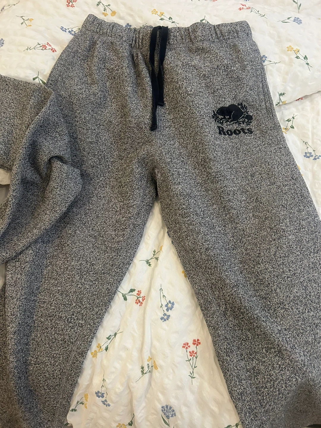 Roots Grey Sweatpants and Hoodie Set S/P - photo 2
