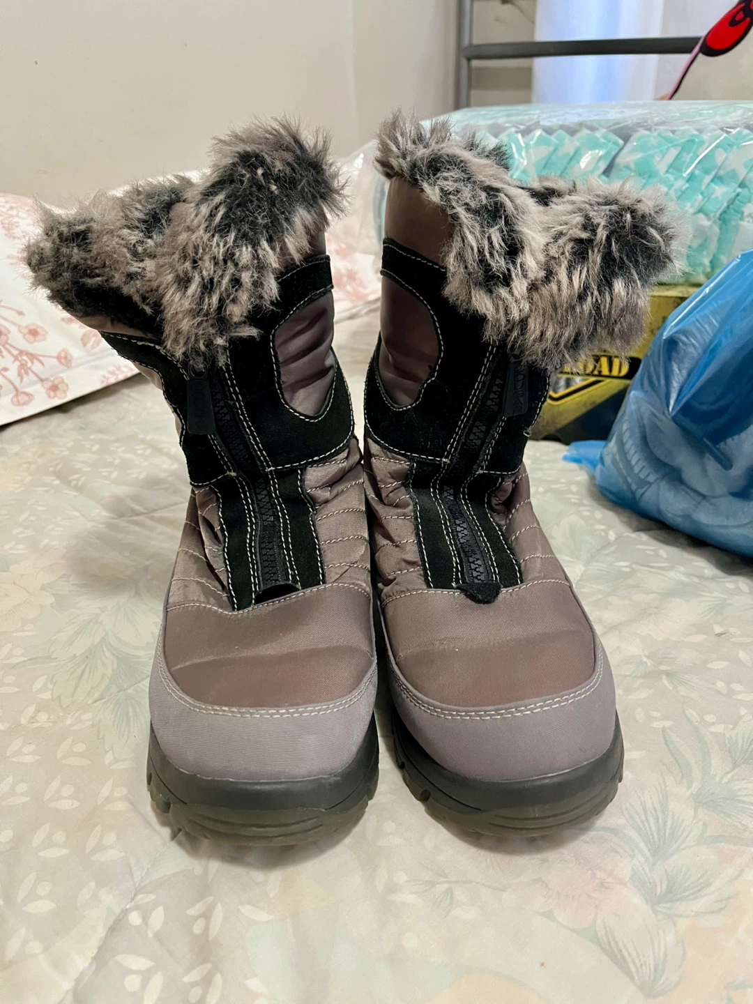 Cougar Majestic Winter Boots - Size 8 - photo 3