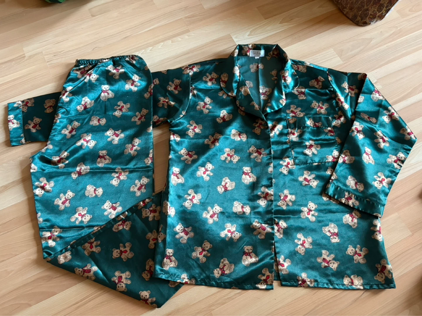 Women’s Sleepwear Size Large  $10 firm