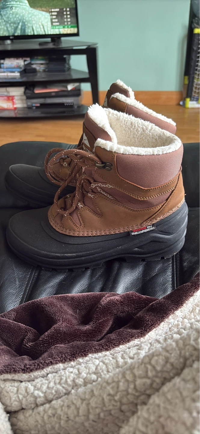 Ozark Trail Women's Winter Boots Size 9 - photo 2