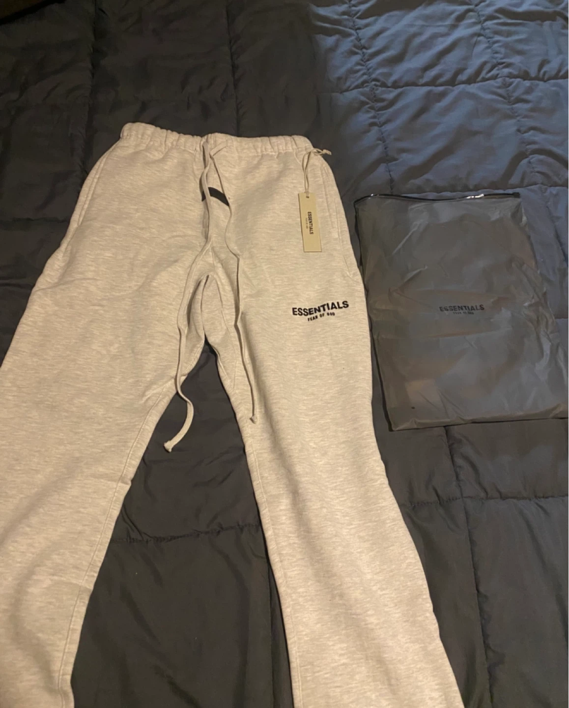 ESSENTIALS Fear of God Sweatpants - Grey