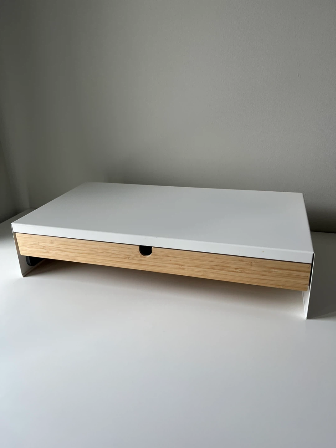 URGENT🚨 IKEA monitor stand ELLOVEN white