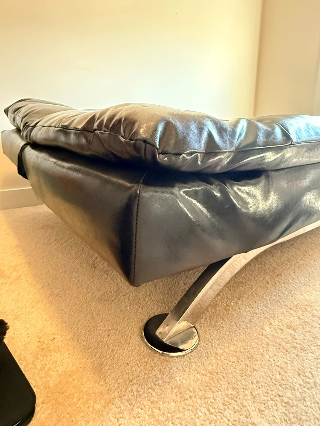 Black Faux Leather Futon - photo 3
