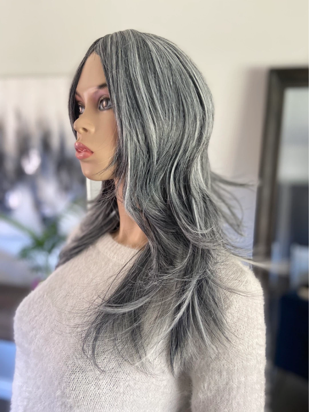 NWOT 20” Long Layered Salt & Pepper Grey Silver Synthetic Wig - photo 3