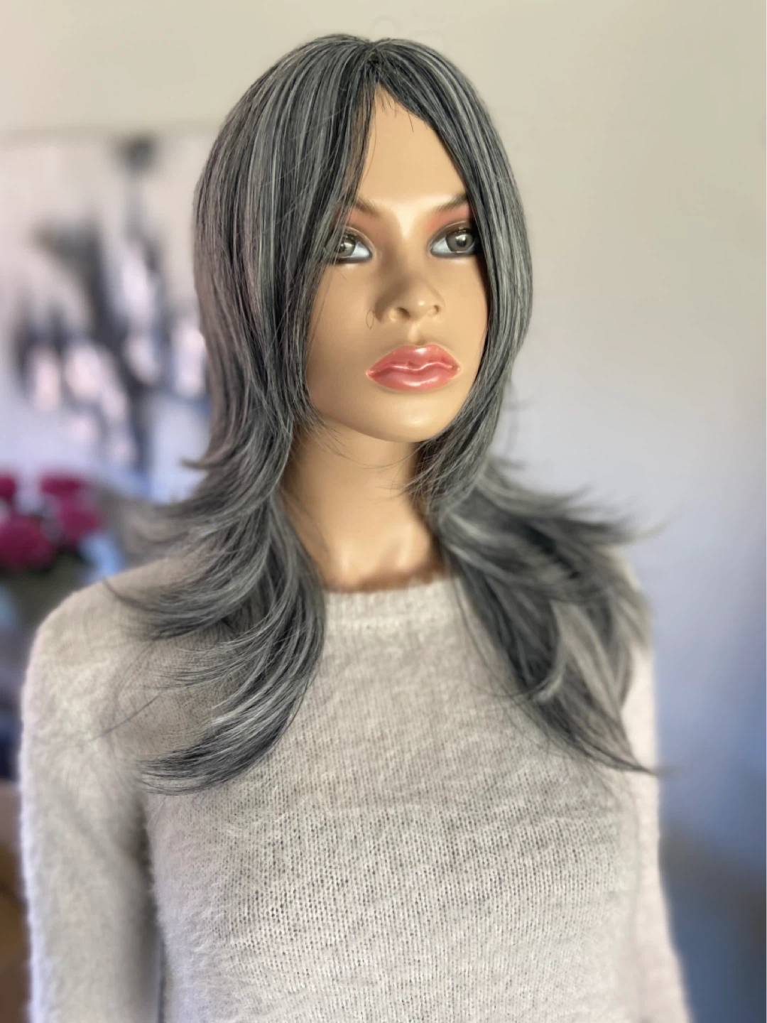 NWOT 20” Long Layered Salt & Pepper Grey Silver Synthetic Wig - photo 5