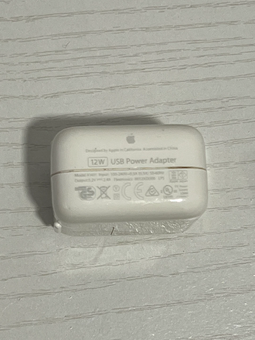 Apple 12W USB Power Adapter - photo 2