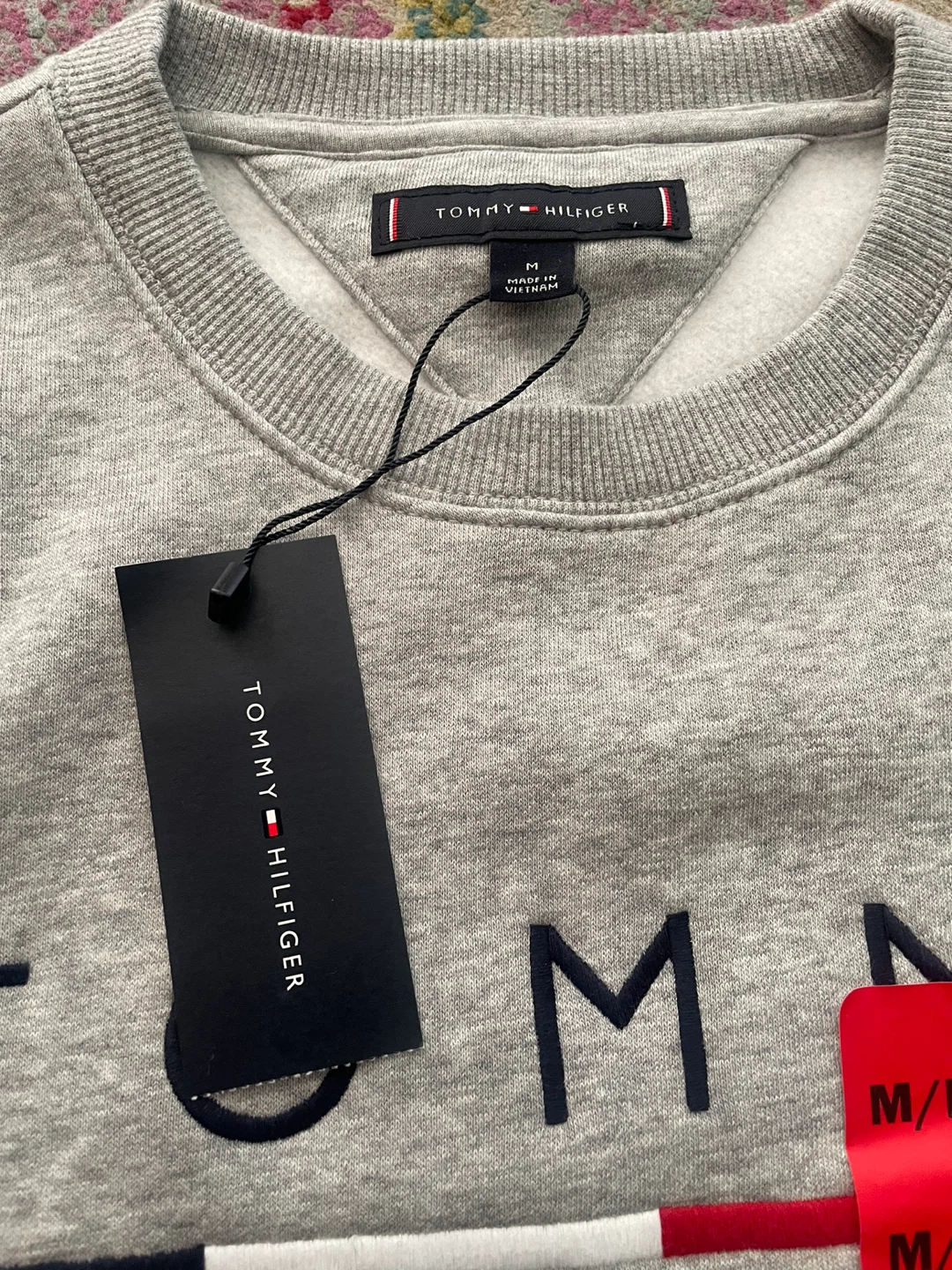 Tommy Hilfiger Grey Crewneck Sweatshirt - Size Medium - photo 3