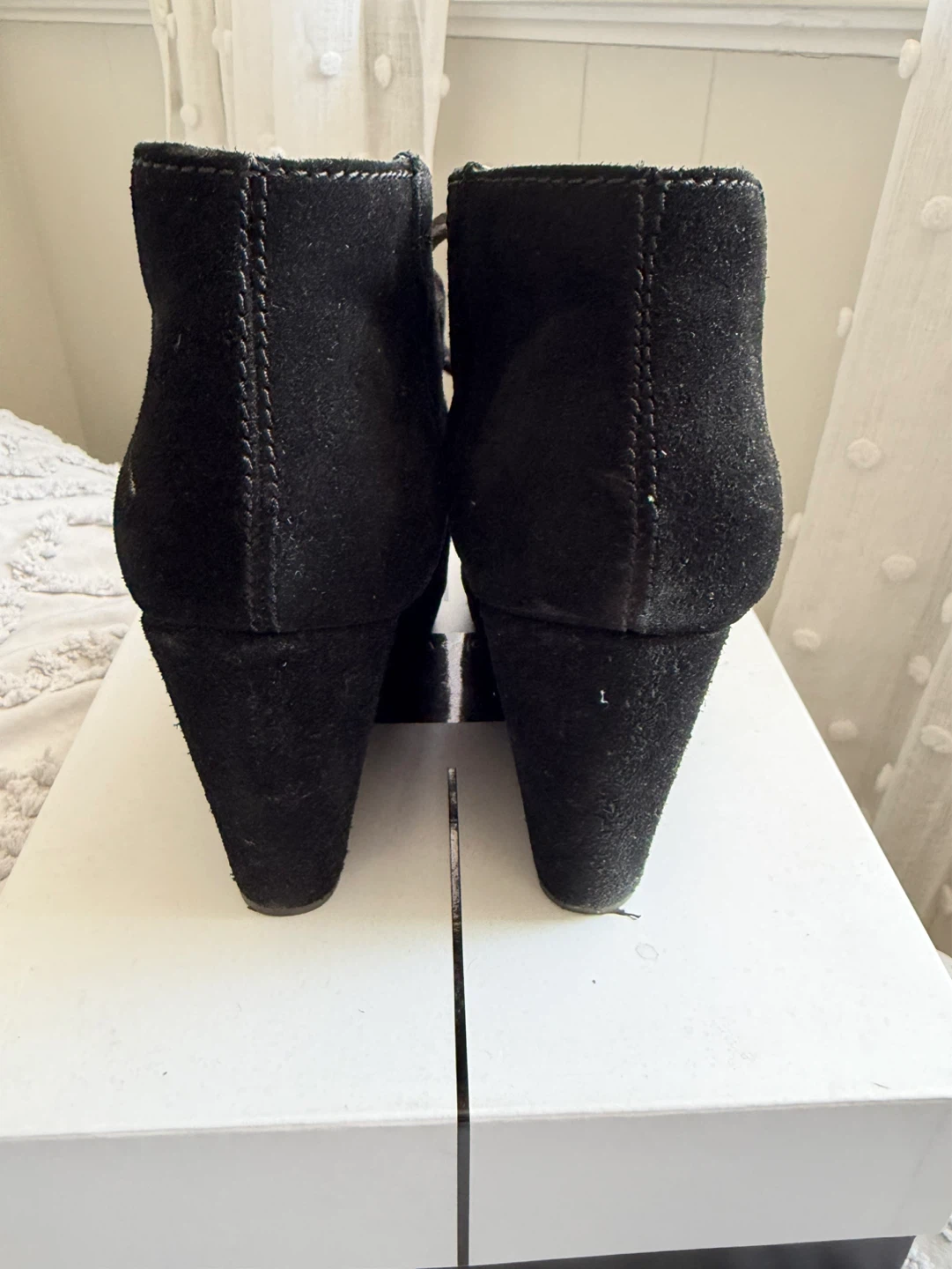 Dolce Vita Gael Black Suede Wedge Ankle Boots Size 7.5 - photo 2