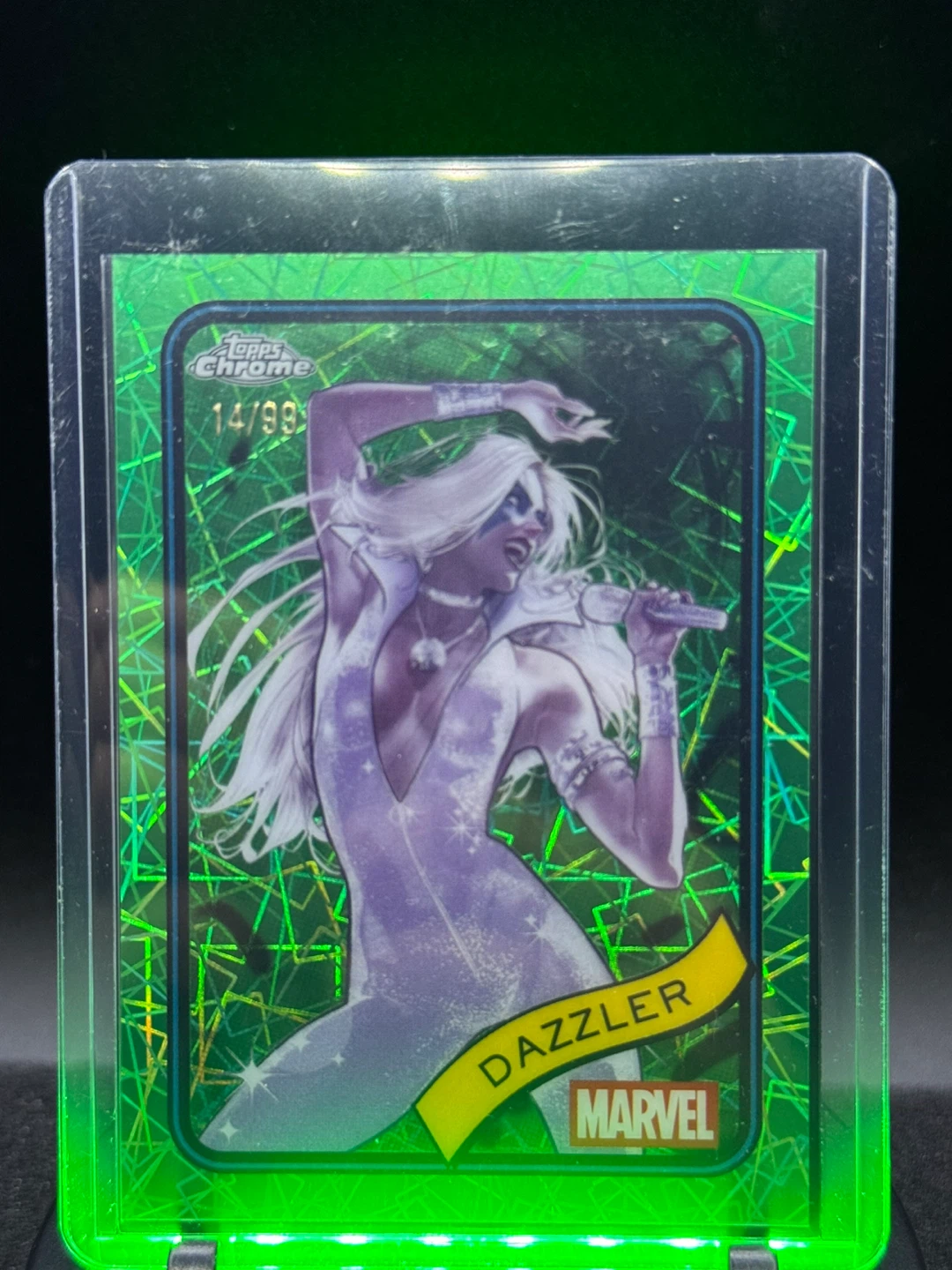 Topps Chrome Marvel Dazzler 14/99 Trading Card - photo 5