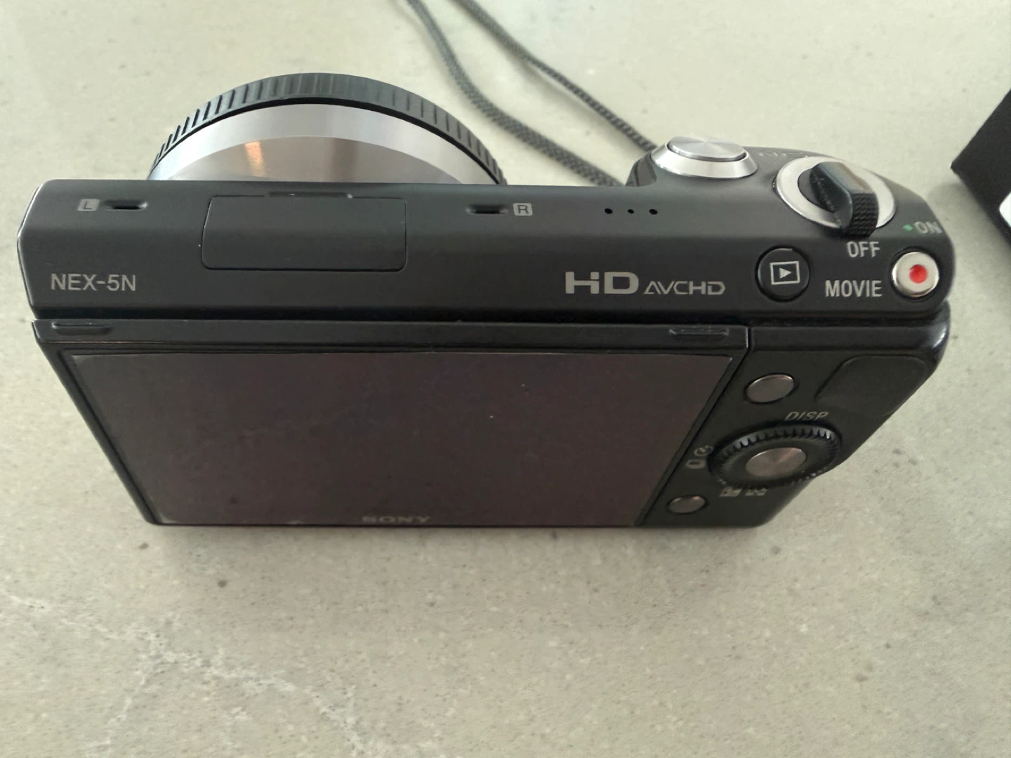 Sony NEX-5N Digital Camera with E 16mm F2.8 Lens - photo 3