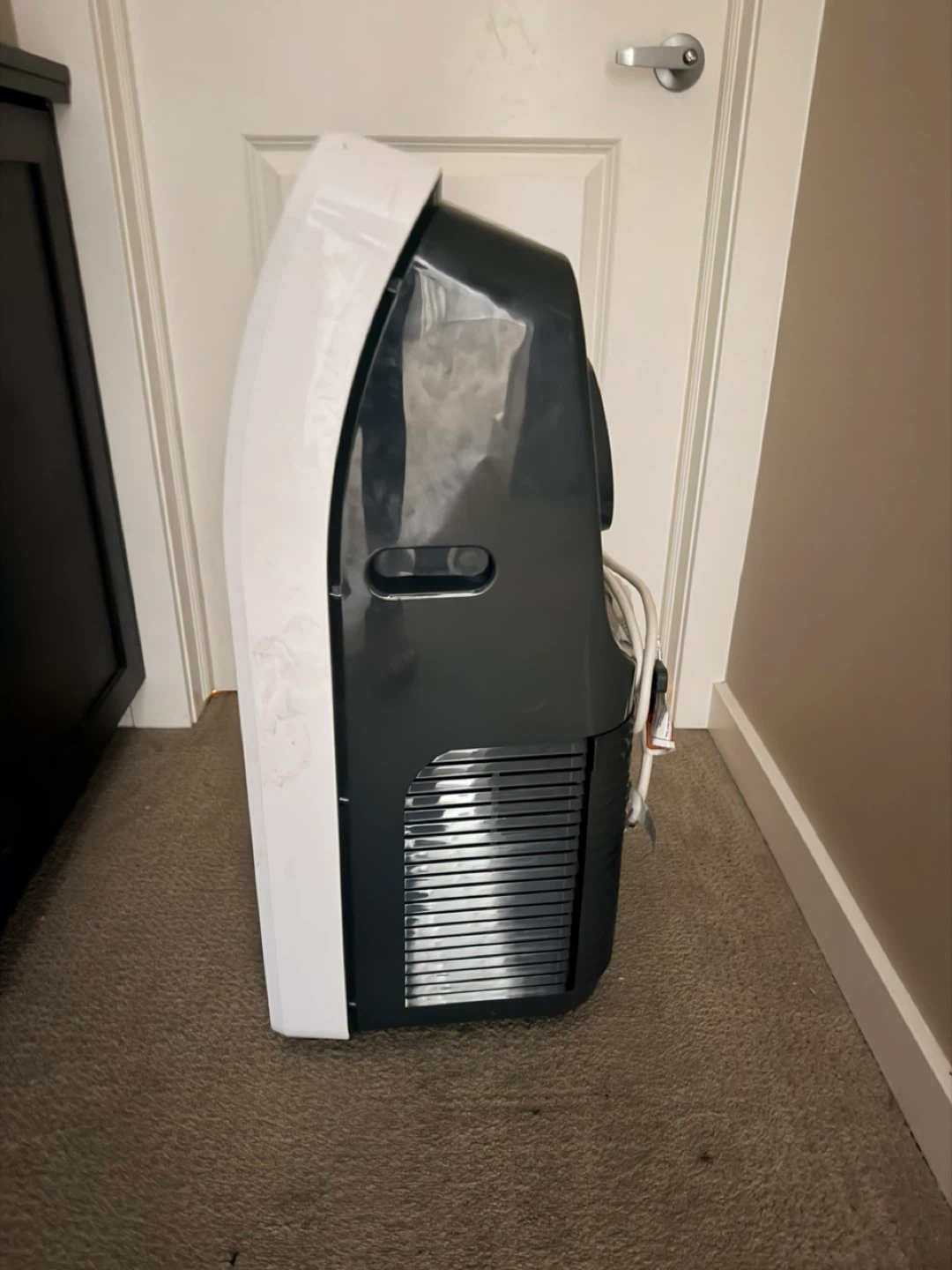 Insignia Portable Air Conditioner - photo 3