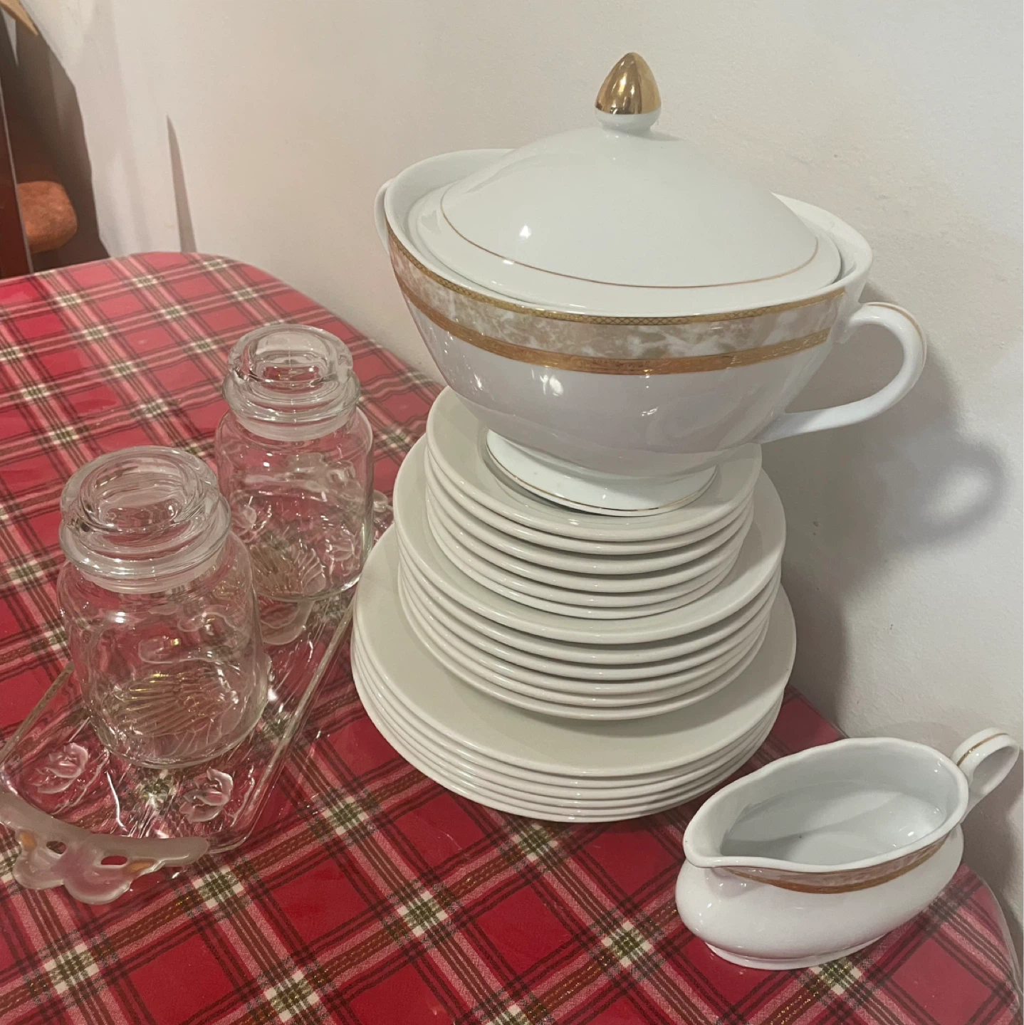 White Soup Tureen Set with Plates and Gravy Boat