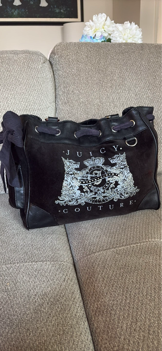 Juicy Couture Black Velour Daydreamer